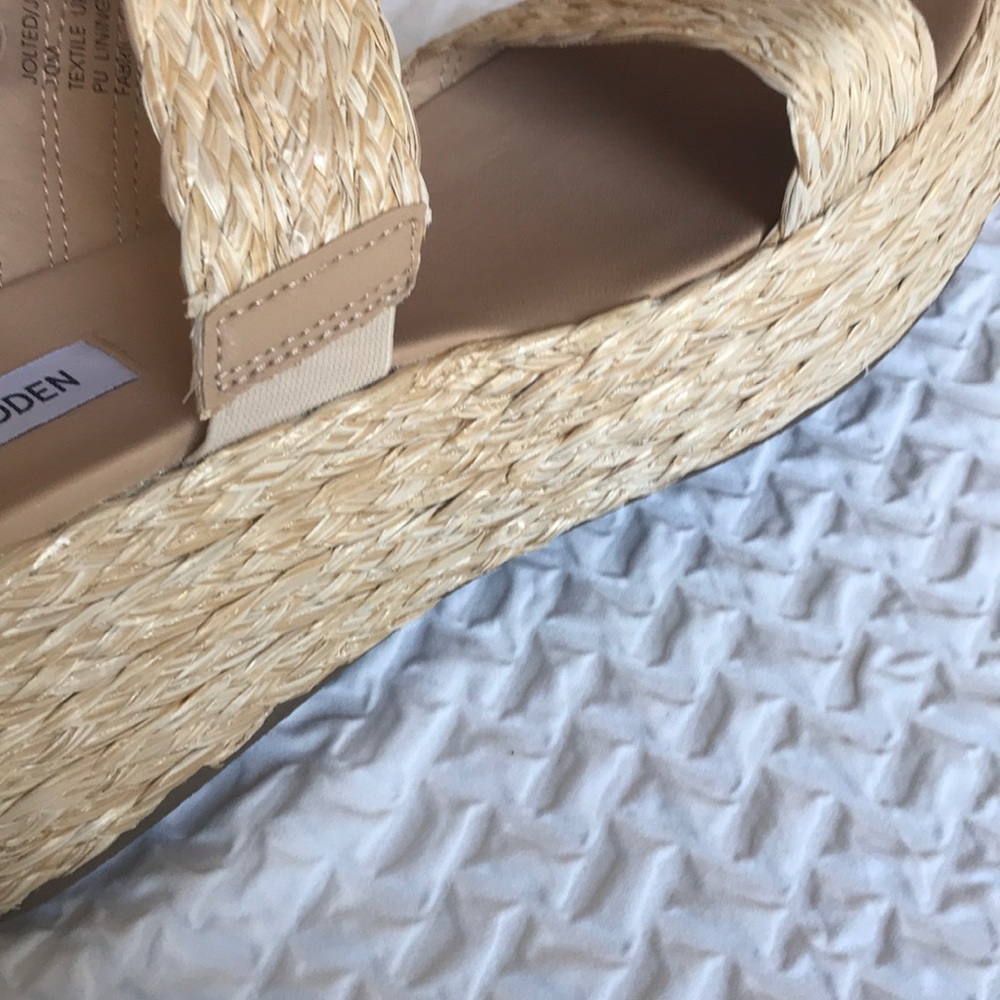 SOLD! Steve Madden Jolted Wedge Sandal - Picture 12 of 15